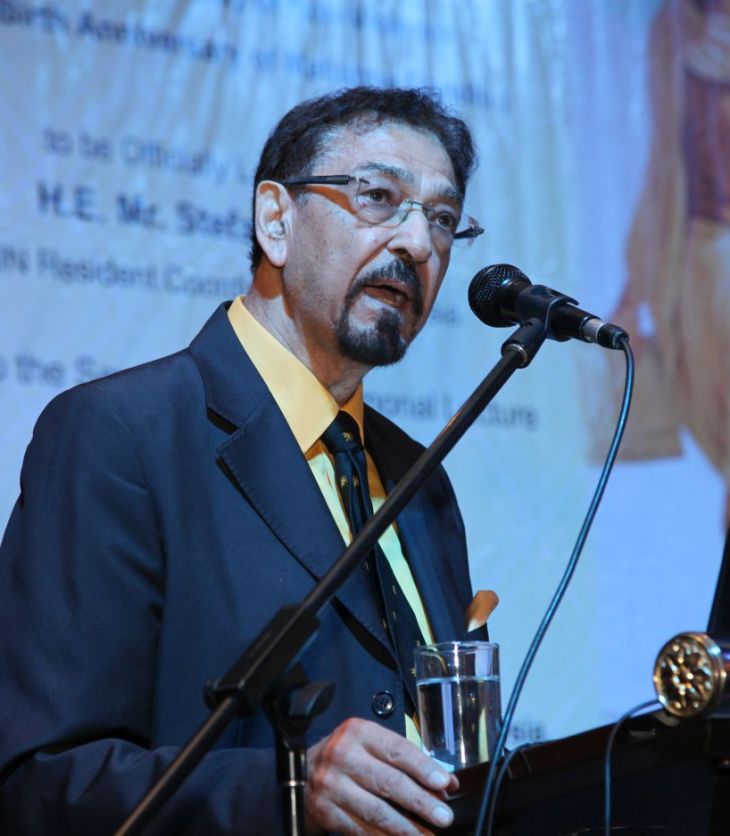 Dr Mohamed Keshavjee delivering the Seventh Gandhi Memorial Trust lecture at the Lake Club auditorium in Kuala Lumpur, Malaysia. Photo credit: Parvaiz Machiwala