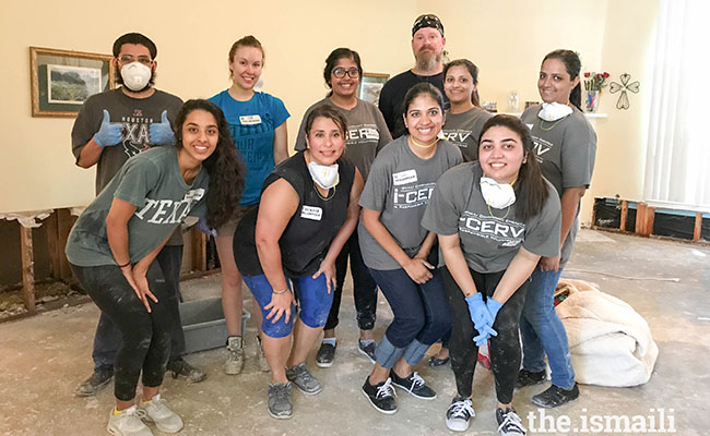 Ismaili Muslim Leader Gathers 2,500 Volunteers for Hurricane Harvey Response | Points of Light