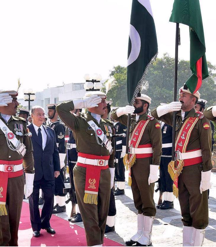 Guard of Honour presented to His Highness Prince Karim Aga Khan