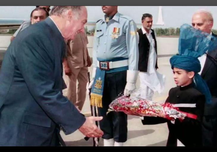 Qayum Sakhi, Mirza Hussain - Jalwa-e-Noor: Diamond Jubilee Tribute Hazir Imam