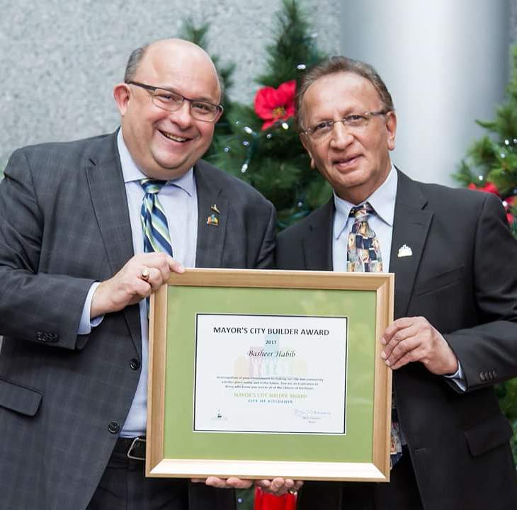 Basheer Habib receives Kitchener Mayor's City Builder Award