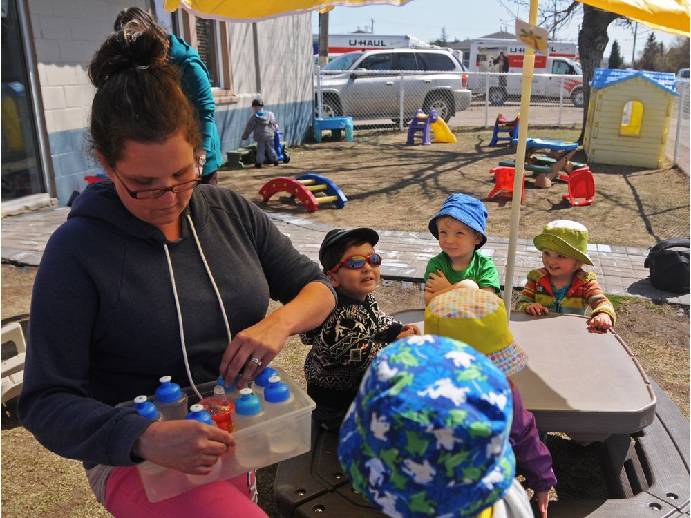 Manitoba offers online access to child care training