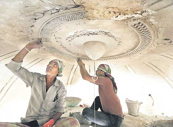 Restoration of Hakim's tombs nears completion in Hyderabad