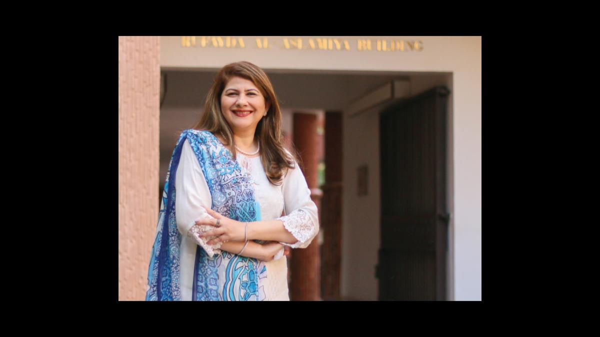 Doctor Rozina First Pakistani nurse, Dr. Rozina Karmaliani (@RKarmaliani), inducted ...