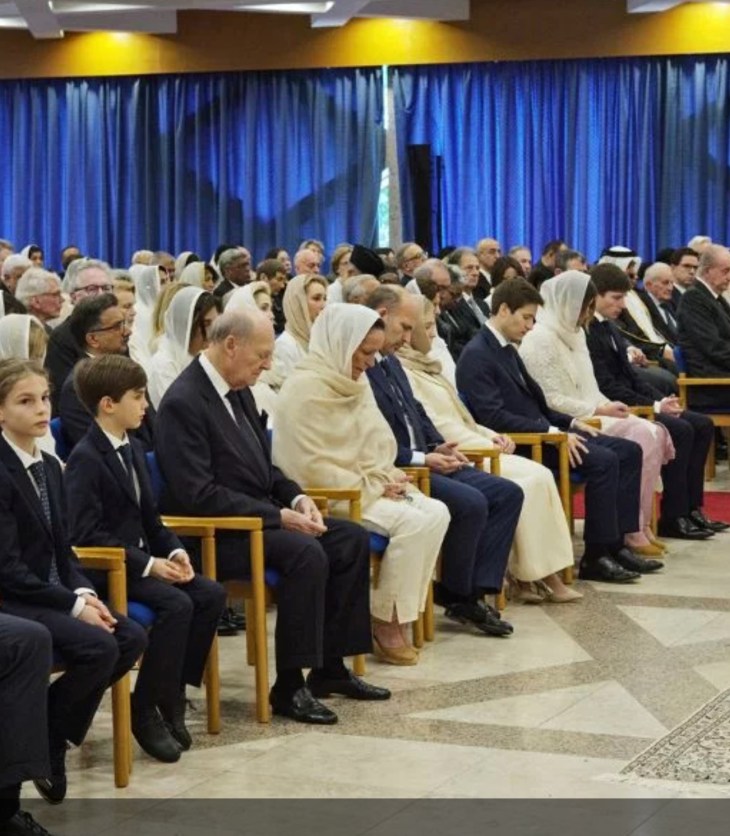 Dhaka Tribune: Ismaili Volunteers Carry Aga Khan IV’s Casket in Solemn Funeral Ceremony